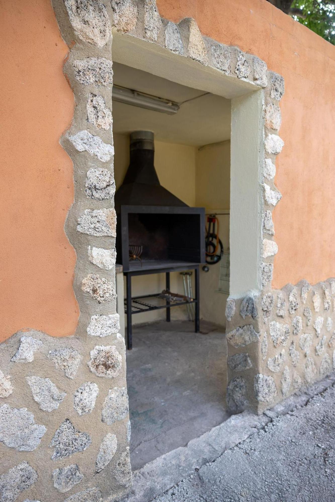 Cabanas Rurales - Las Taneas Yeste Luaran gambar